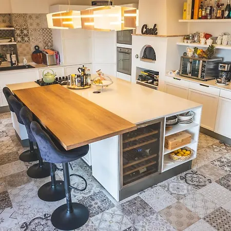 Casa Grinta 3*