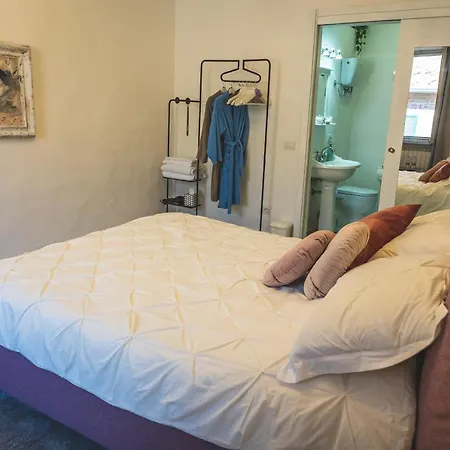 Bed and Breakfast Casa Grinta 3*