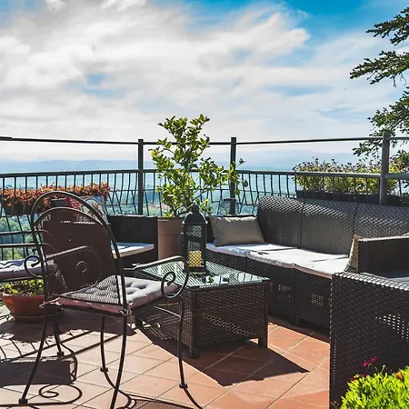 Casa Grinta Bed and Breakfast