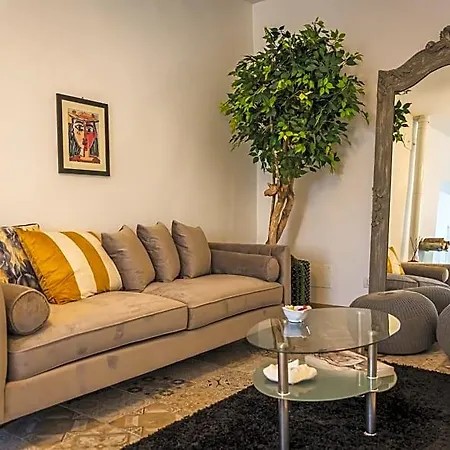 Bed & Breakfast Casa Grinta 3*