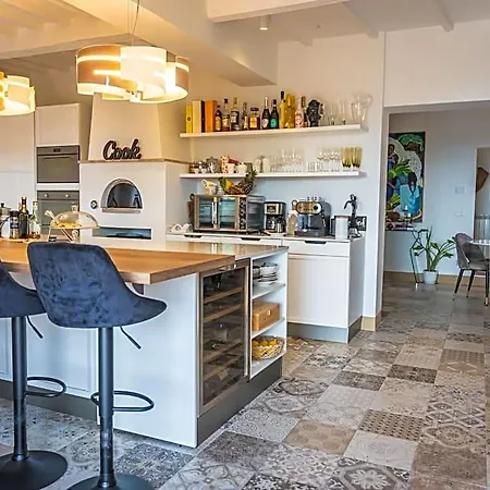 Casa Grinta Bed & Breakfast 3*