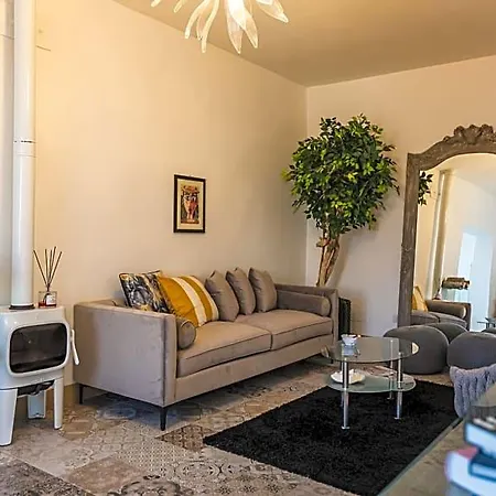 Casa Grinta Bed & Breakfast